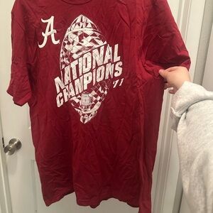 Brand: Nike
Style: Standard fit T